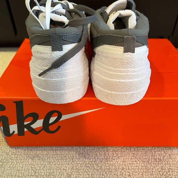 Mens Authentic Nike Blazer Low Sacai Sneakers - Picture 4 of 6